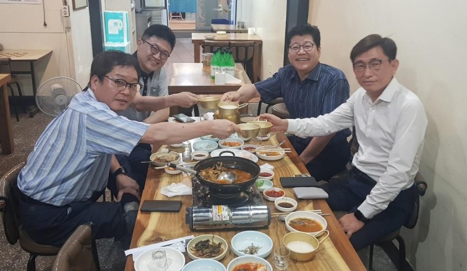 김운경(19회)작가.jpg